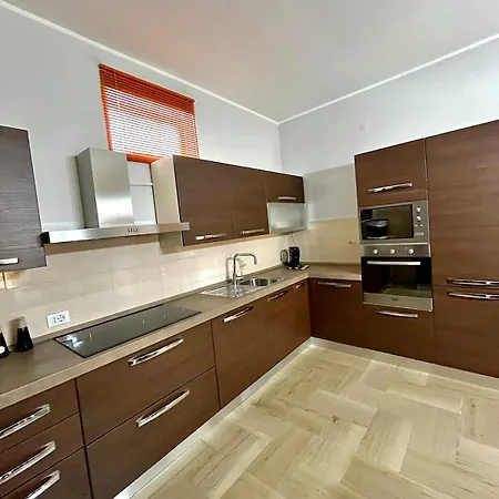 Mina' Apartment
