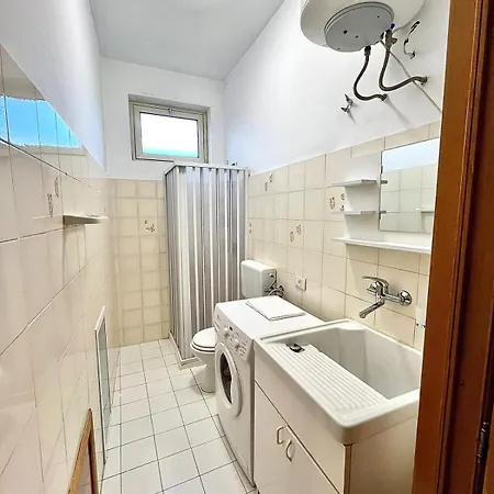 Mina' Apartment *
